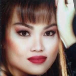 Meet your Posher, Lea sofia